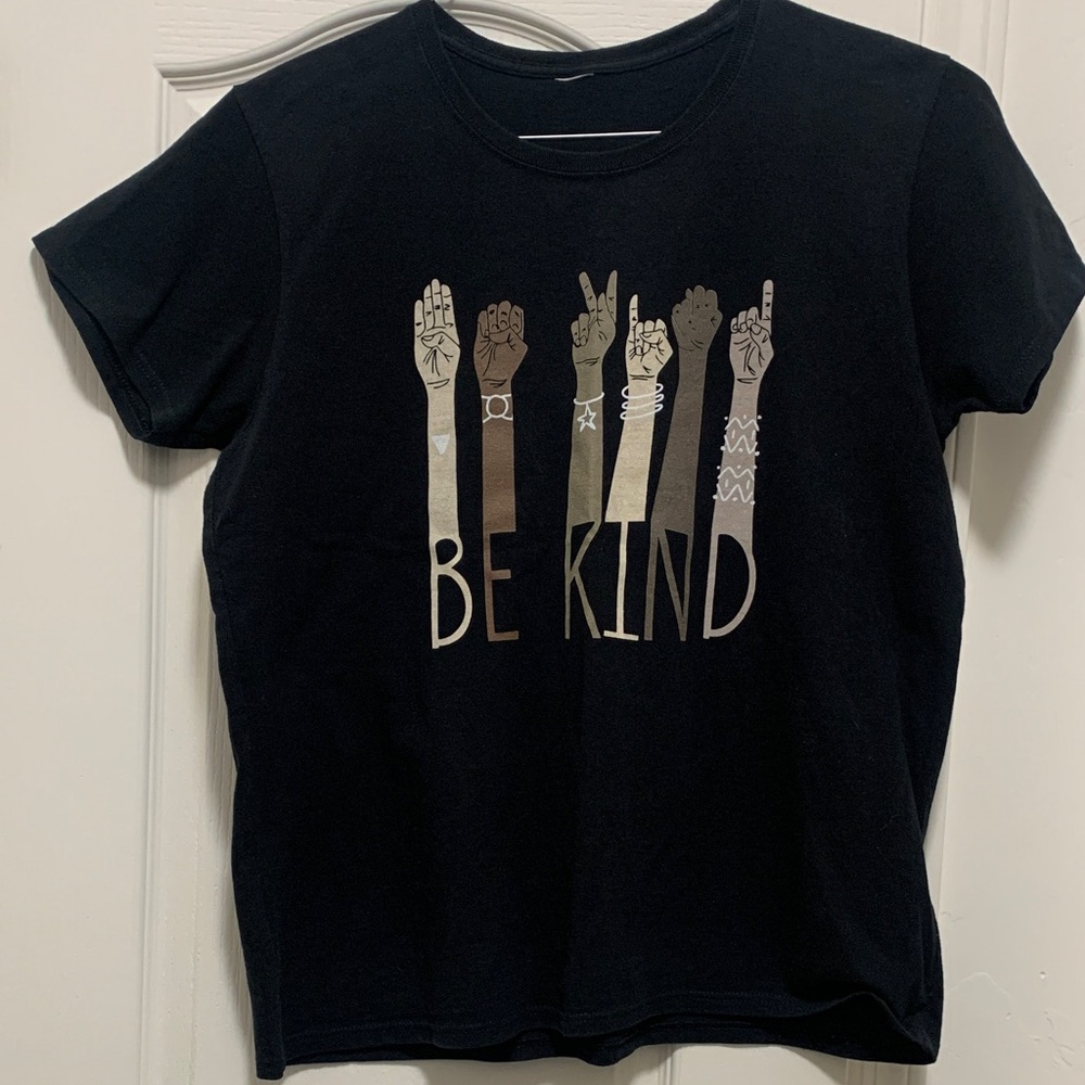 Be Kind American Sign Language Women’s T-Shirt Estimated L measurements listed